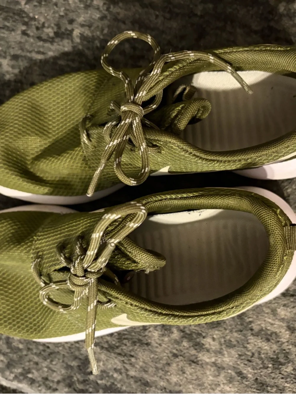 Nike Roshe Moss Olive green size 7